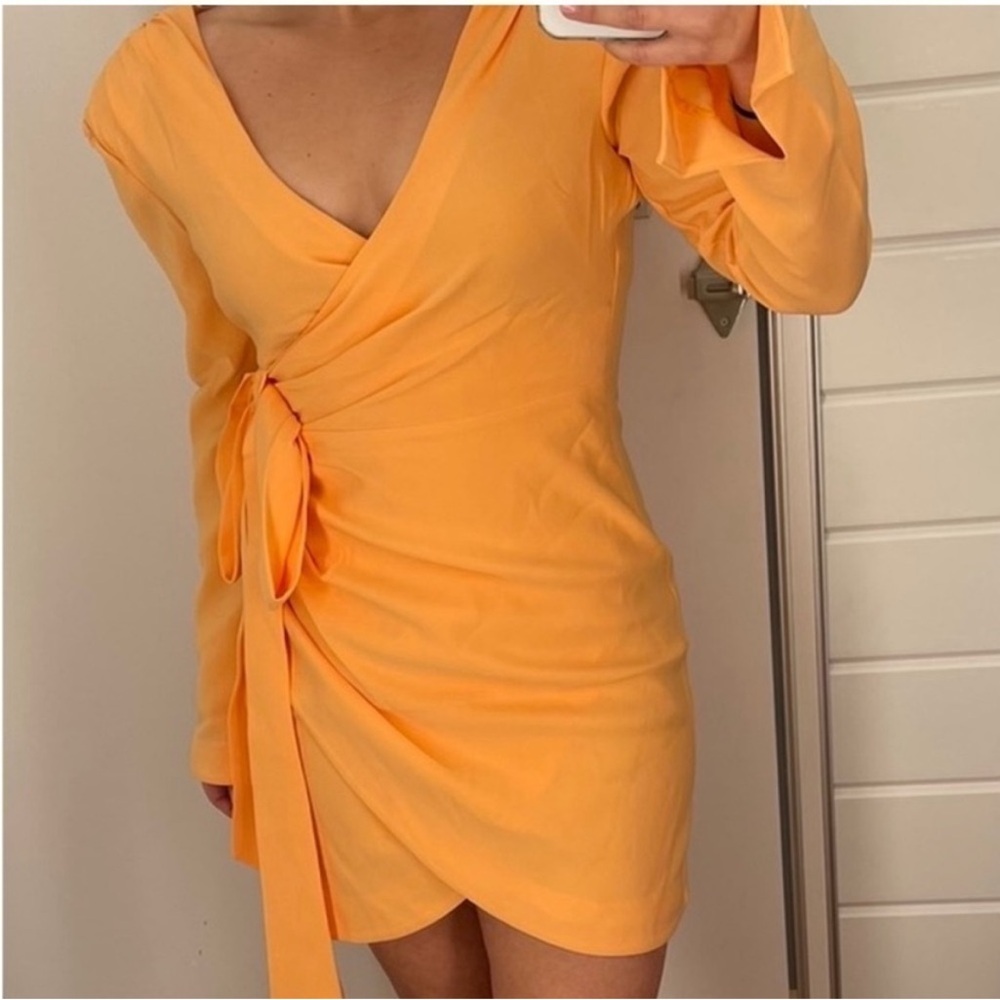Cinq à Sept Sierra Wrap Front Long Sleeve Minidress-Size 8 EUC - Picture 7 of 11